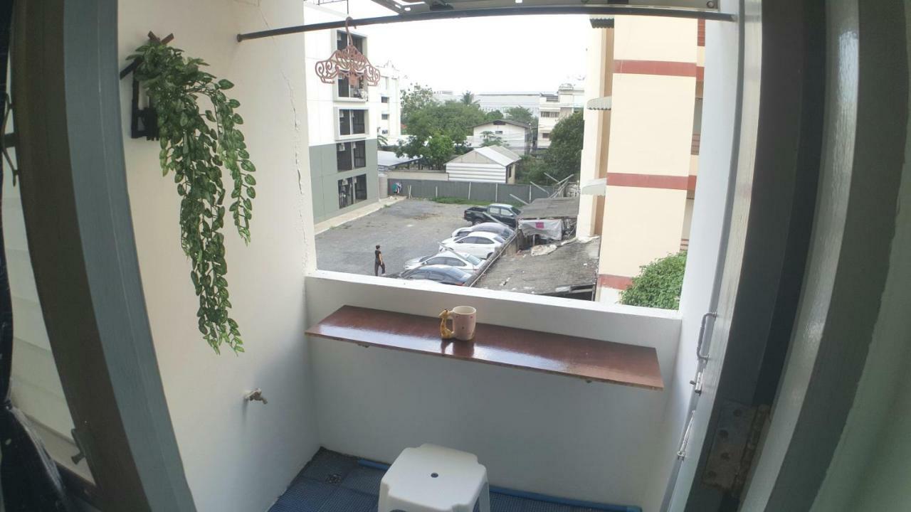 Panmanee Apartment Bangkok Exterior photo